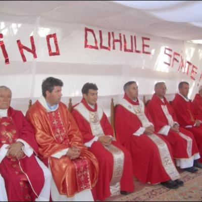 25 august 2007: Administrarea Mirului în Parohia Stufu