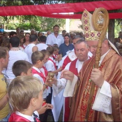 25 august 2007: Administrarea Mirului în Parohia Stufu