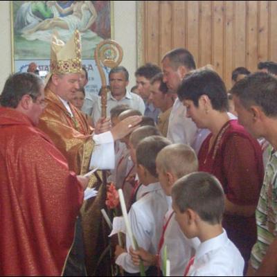 26 august 2007: Administrarea Mirului în Parohia Pârgăreşti