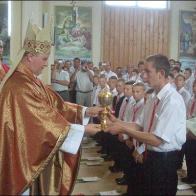26 august 2007: Administrarea Mirului în Parohia Pârgăreşti