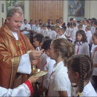 26 august 2007: Administrarea Mirului în Parohia Pârgăreşti