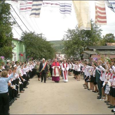 8 septembrie 2007: Răducăneni: Conferirea sacramentului sfântului Mir