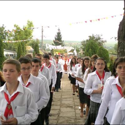 8 septembrie 2007: Răducăneni: Conferirea sacramentului sfântului Mir