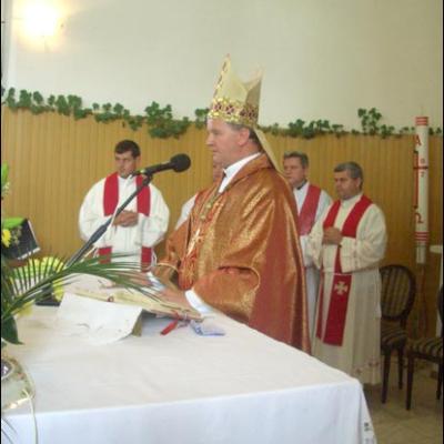 9 septembrie 2007: Administrarea Mirului în Parohia Tărâţa