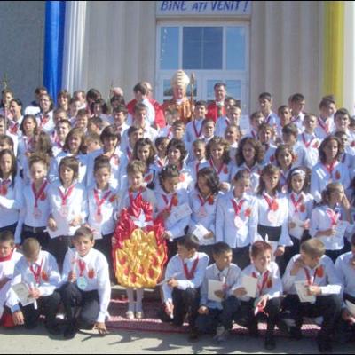 23 septembrie 2007: Administrarea Mirului în Parohia Huşi - "Sf. Anton"