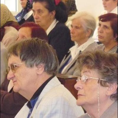 6 octombrie 2007: Iaşi: Întâlnire a terezinelor din România la Casa "Sf. Iosif", cu depunere de voturi (foto: Ovidiu Bişog)