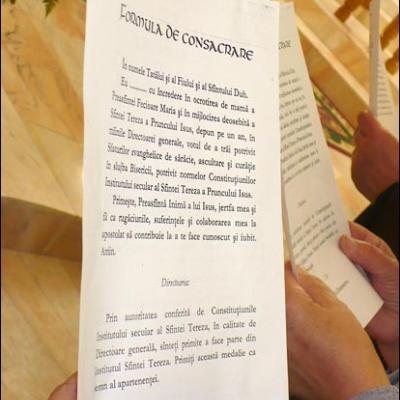 6 octombrie 2007: Iaşi: Întâlnire a terezinelor din România la Casa "Sf. Iosif", cu depunere de voturi (foto: Ovidiu Bişog)