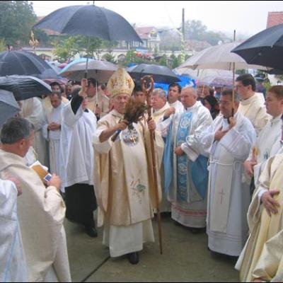 6 octombrie 2007: Nicoreşti: Sfinţirea bisericii şi consacrarea altarului