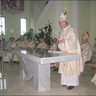 6 octombrie 2007: Nicoreşti: Sfinţirea bisericii şi consacrarea altarului