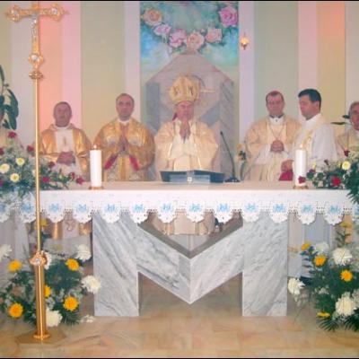6 octombrie 2007: Nicoreşti: Sfinţirea bisericii şi consacrarea altarului