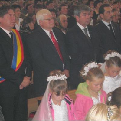 6 octombrie 2007: Nicoreşti: Sfinţirea bisericii şi consacrarea altarului