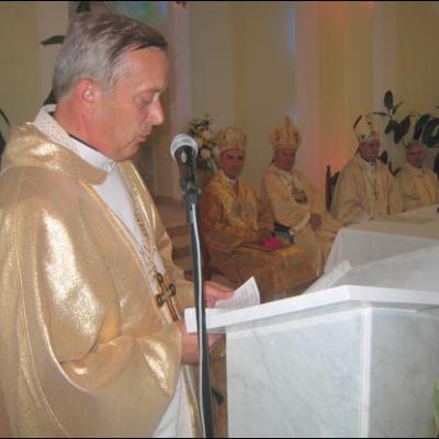 6 octombrie 2007: Nicoreşti: Sfinţirea bisericii şi consacrarea altarului