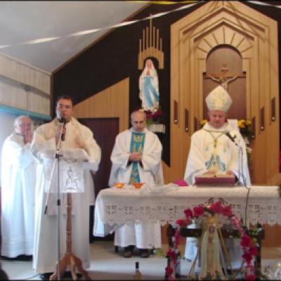 14 octombrie 2007: Iaşi: Celebrarea hramului în noua parohie Dancu