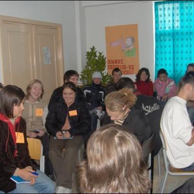 10-11 noiembrie 2007: Roman şi Bacău: Cursuri zonale de formare pentru animatori ACC
