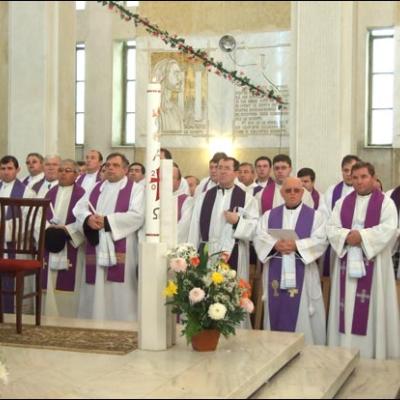 22 noiembrie 2007: Şcheia: Funeraliile părintelui Iosif Andrici