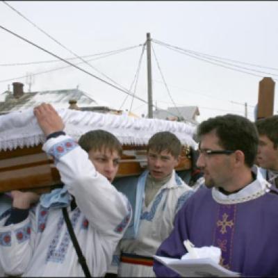 27 decembrie 2007: Buruieneşti: Funeraliile părintelui pr. Dumitru Patraşcu