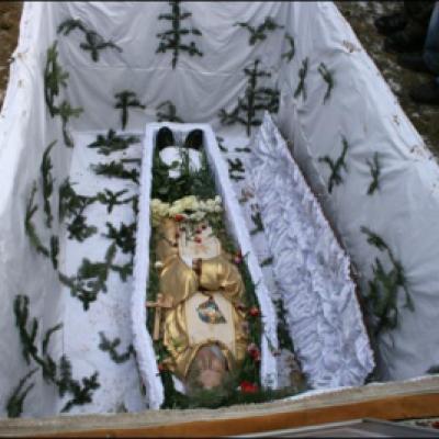 27 decembrie 2007: Buruieneşti: Funeraliile părintelui pr. Dumitru Patraşcu