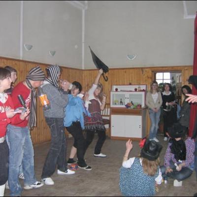 3 decembrie 2008: Săbăoani: Schimb de experienţă între tineri