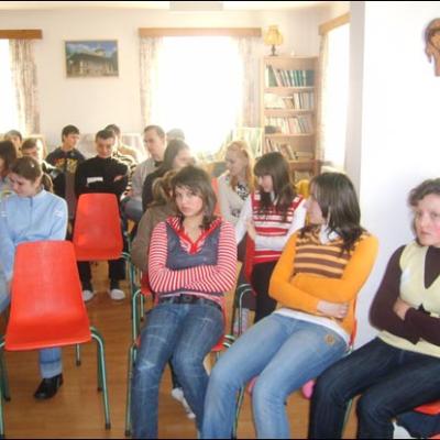 4 februarie 2004: Răducăneni: Zi de reculegere pentru tineri