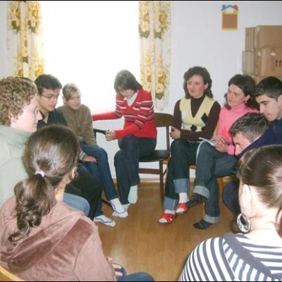 4 februarie 2004: Răducăneni: Zi de reculegere pentru tineri