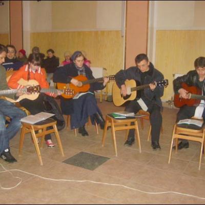 4 februarie 2004: Răducăneni: Zi de reculegere pentru tineri