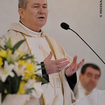 21 februarie 2008: Iaşi: Episcopul Petru Gherghel - trei decenii de păstorire (FOCUS)