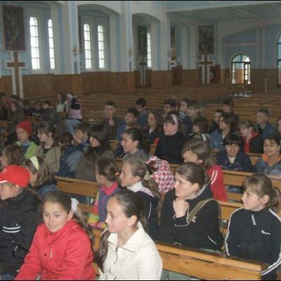 3 mai 2008: Tămăşeni: Schimb de experienţă între copiii ACC