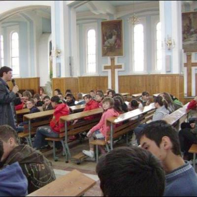 3 mai 2008: Tămăşeni: Schimb de experienţă între copiii ACC