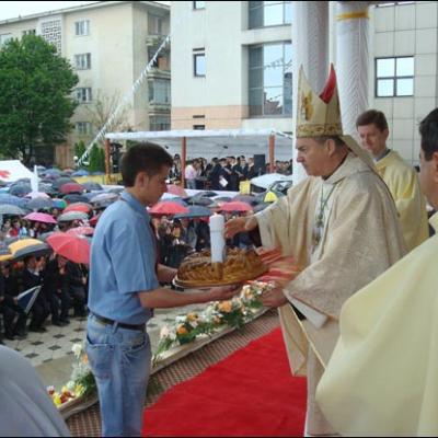 4 mai 2008: Bacău: Ziua Tineretului - Liturghia