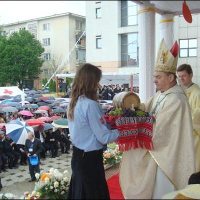 4 mai 2008: Bacău: Ziua Tineretului - Liturghia