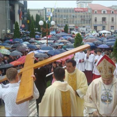 4 mai 2008: Bacău: Ziua Tineretului - Liturghia