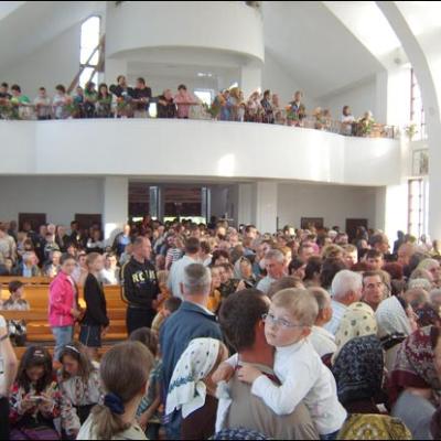 18 mai 2008: Valea Mică: Vizita patronului bisericii şi Liturghia de hram
