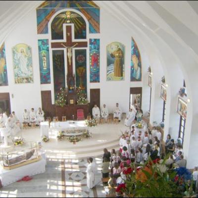 18 mai 2008: Valea Mică: Vizita patronului bisericii şi Liturghia de hram