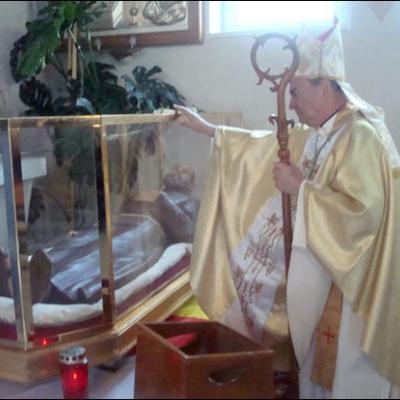19 mai 2008: Roman ("Fericitul Ieremia"): Vizita patronului bisericii şi Litughie de hram