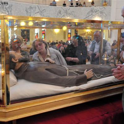 20 mai 2008: Moaştele fericitului Ieremia Valahul la Iaşi (FOCUS)