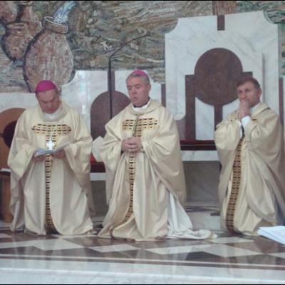 24 mai 2008: Chişinau: Consacrarea altarului catedralei "Providenţa Divină"