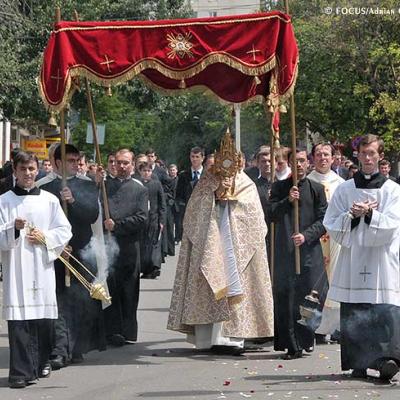 25 mai 2008: Iaşi: Procesiune euharistică de Corpus Domini (FOCUS)