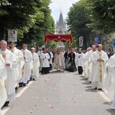25 mai 2008: Iaşi: Procesiune euharistică de Corpus Domini (FOCUS)
