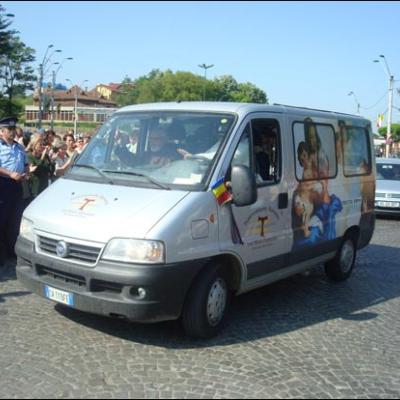 31 mai 2008: Oneşti: Fericitul Ieremia a ajuns în sanctuarul care i-a fost dedicat