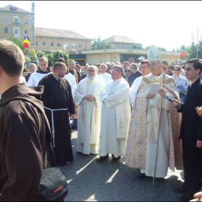 31 mai 2008: Oneşti: Fericitul Ieremia a ajuns în sanctuarul care i-a fost dedicat