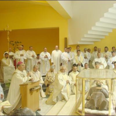 31 mai 2008: Oneşti: Fericitul Ieremia a ajuns în sanctuarul care i-a fost dedicat