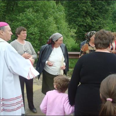 18 iunie 2008: Poiana Micului: Sfinţirea pietrei de temelie a bisericii "Divina Îndurare"
