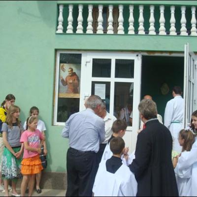 22 iunie 2008: Vizită pastorală în filiala Valea Lupului a Parohiei "Sf. Anton de Padova" din Iaşi