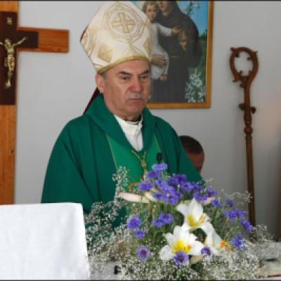 22 iunie 2008: Vizită pastorală în filiala Valea Lupului a Parohiei "Sf. Anton de Padova" din Iaşi (foto: Cristian Lisacovschi)