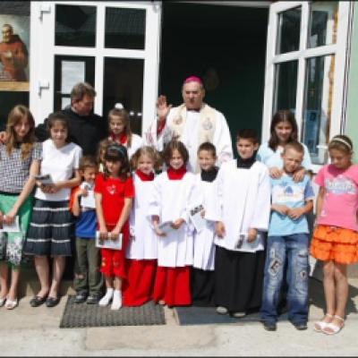 22 iunie 2008: Vizită pastorală în filiala Valea Lupului a Parohiei "Sf. Anton de Padova" din Iaşi (foto: Cristian Lisacovschi)