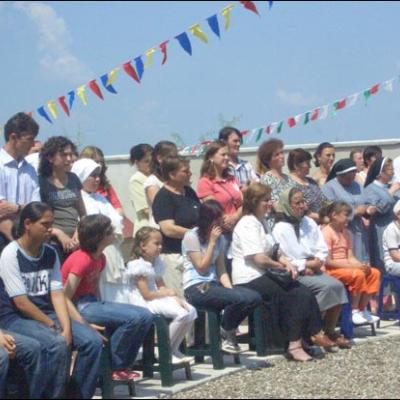 21 iunie 2008: Administrarea Mirului în Parohia Roman "Isus Bunul Păstor"
