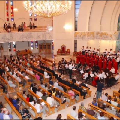 22 iunie 2008: Iaşi: Concert de muzică sacră susţinut de cor şi orchestră (foto: Cristian Lisacovschi)
