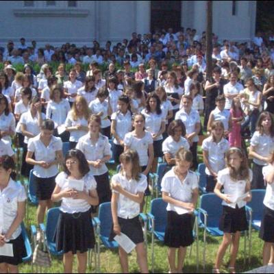 22 iunie 2008: Administrarea Mirului în Parohia Roman "Sf. Tereza a Pruncului Isus"