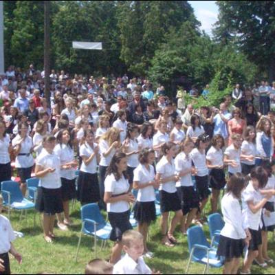 22 iunie 2008: Administrarea Mirului în Parohia Roman "Sf. Tereza a Pruncului Isus"