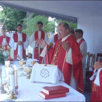 22 iunie 2008: Administrarea Mirului în Parohia Roman "Sf. Tereza a Pruncului Isus"